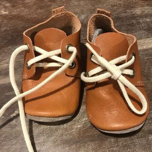 EUC Zuzii leather baby shoes size 2